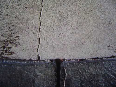Cracks - Magdalena Lesniak